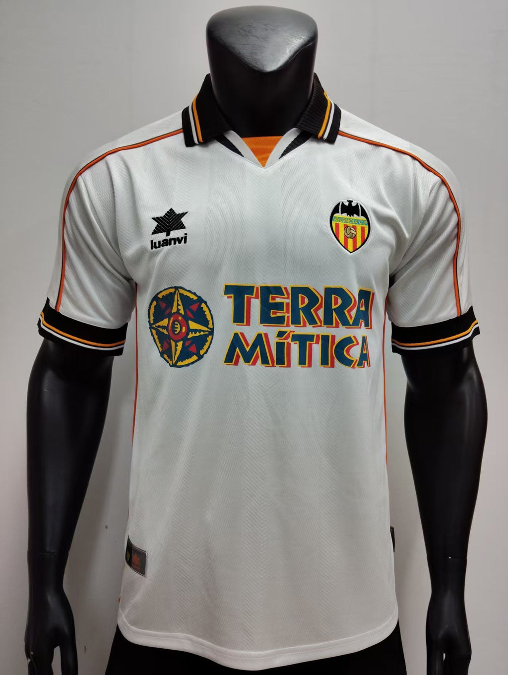 1999-2000 Valencia Retro Home Jersey (Player Version) – Vintage White & Black Bat Crest Football Shirt