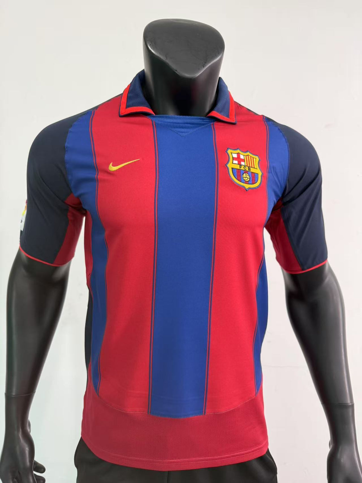 2006-2007 Barcelona Retro Home Jersey – Vintage Blaugrana Striped Classic Football Shirt