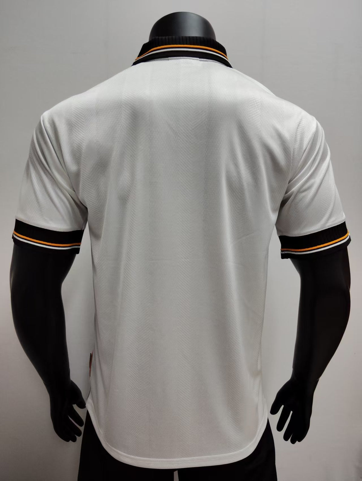 1999-2000 Valencia Retro Home Jersey (Player Version) – Vintage White & Black Bat Crest Football Shirt